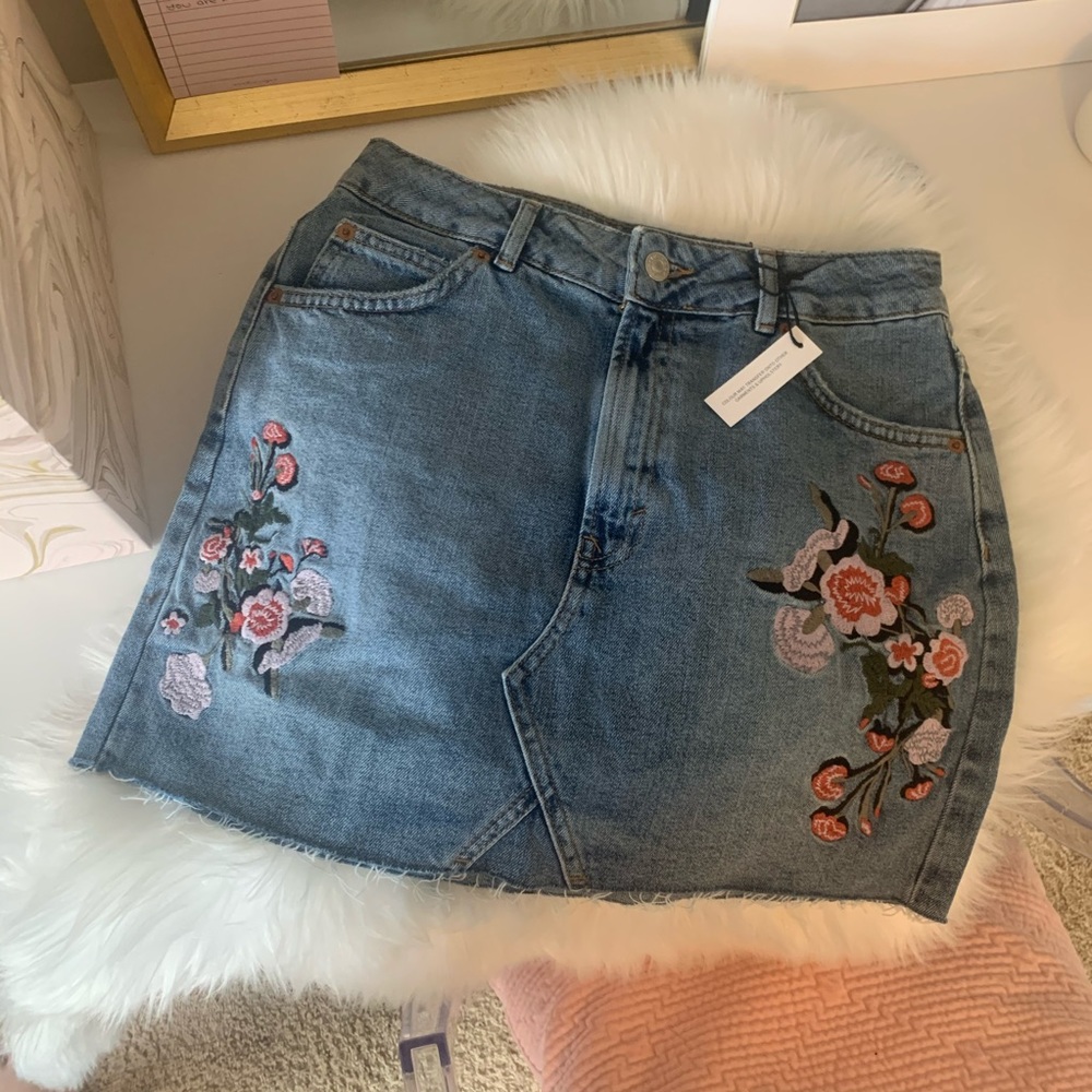 Topshop Moto Denim Skirt - Size US 6